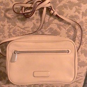 Marc By Marc Jacobs ivory Leather Crossbody/ Purse/Shoulder Bagj